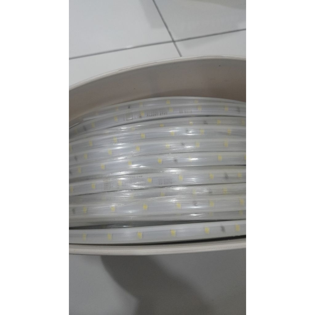 LED STRIP YOMIKO 2835 WARNA KUNING, PERMETER