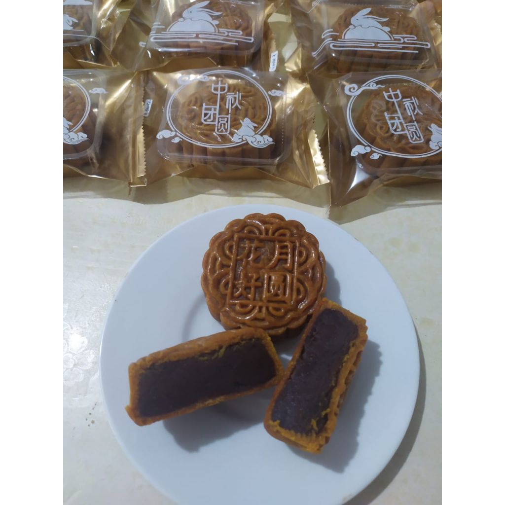 

Kue bulan/ tong ciu pia/ mooncake (perbiji)