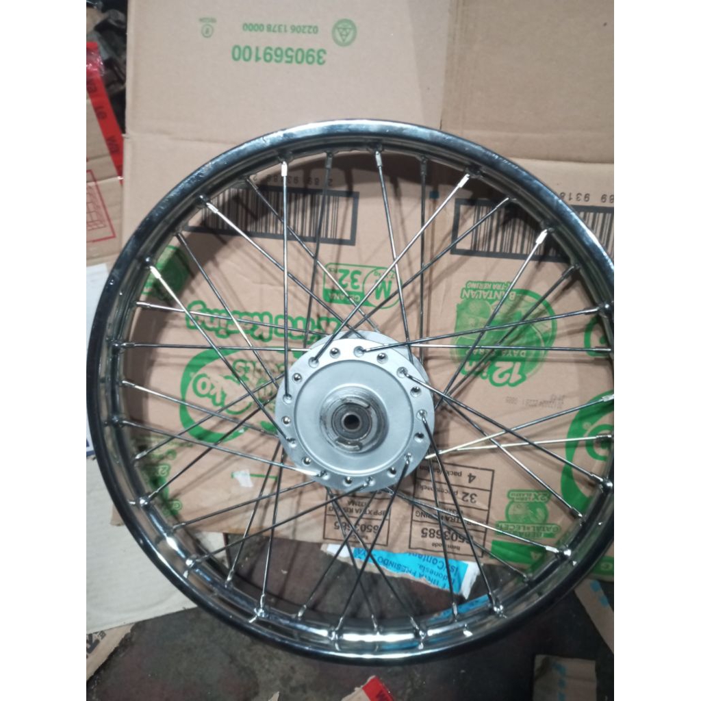 velg jari depan honda absolute revo,revo fit lepasan motor