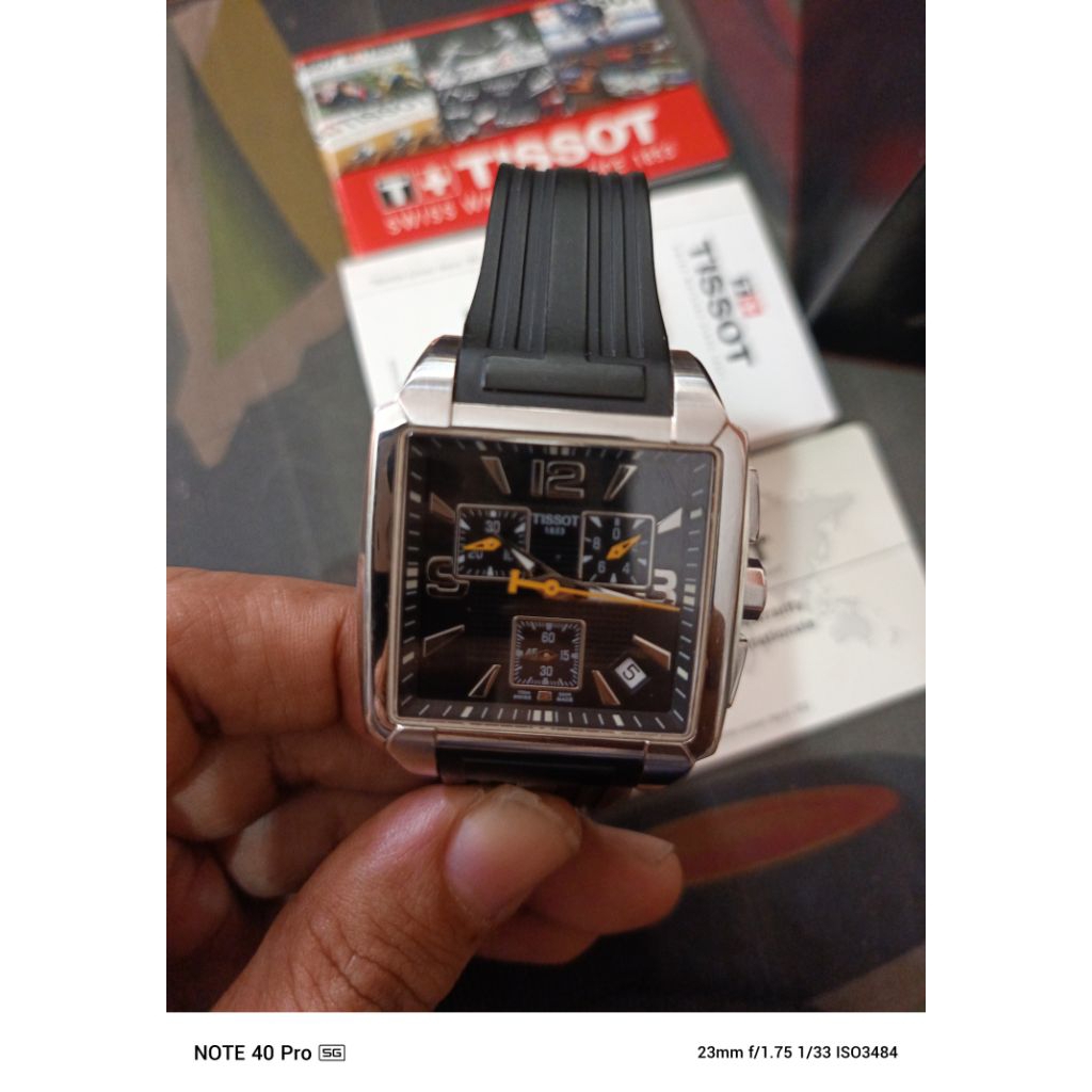 Jam tangan TISSOT T-RACE Second