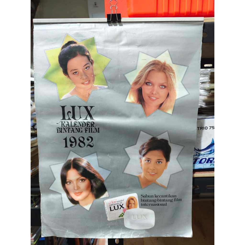 

KALENDER JADUL KALENDER TAHUN 1982 SABUN LUX
