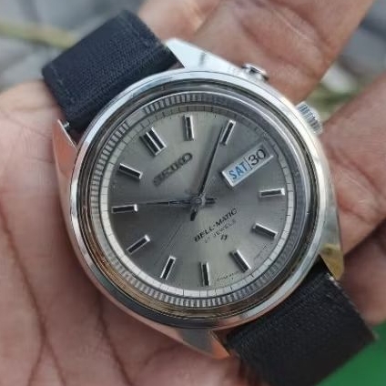 Jam Seiko Bell-Matic