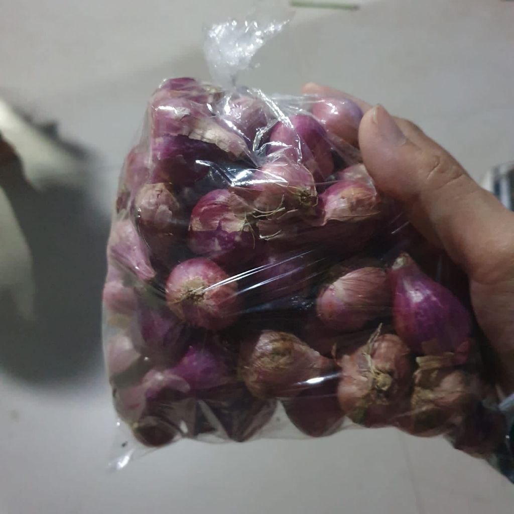 

Bawang merah setengah kg