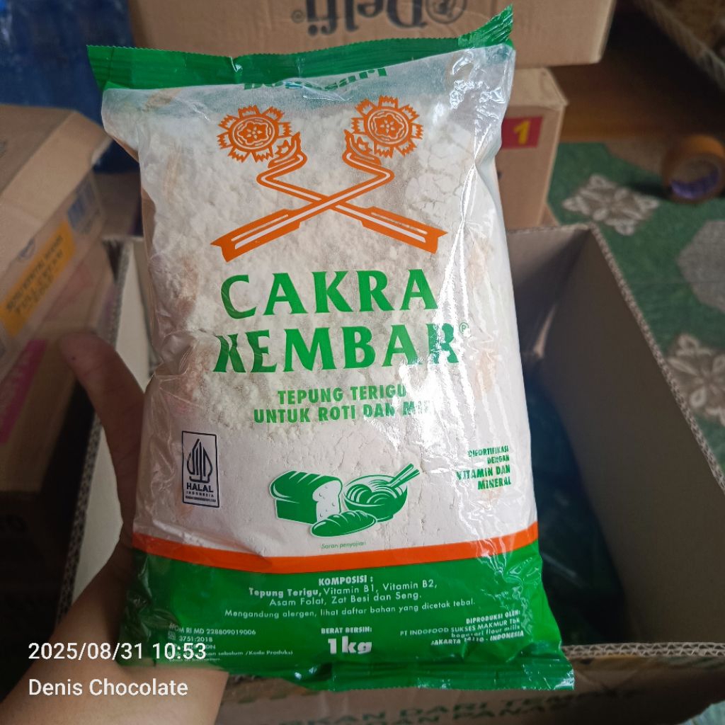 

Tepung Terigu Bogasari Cakra Kembar 1kg