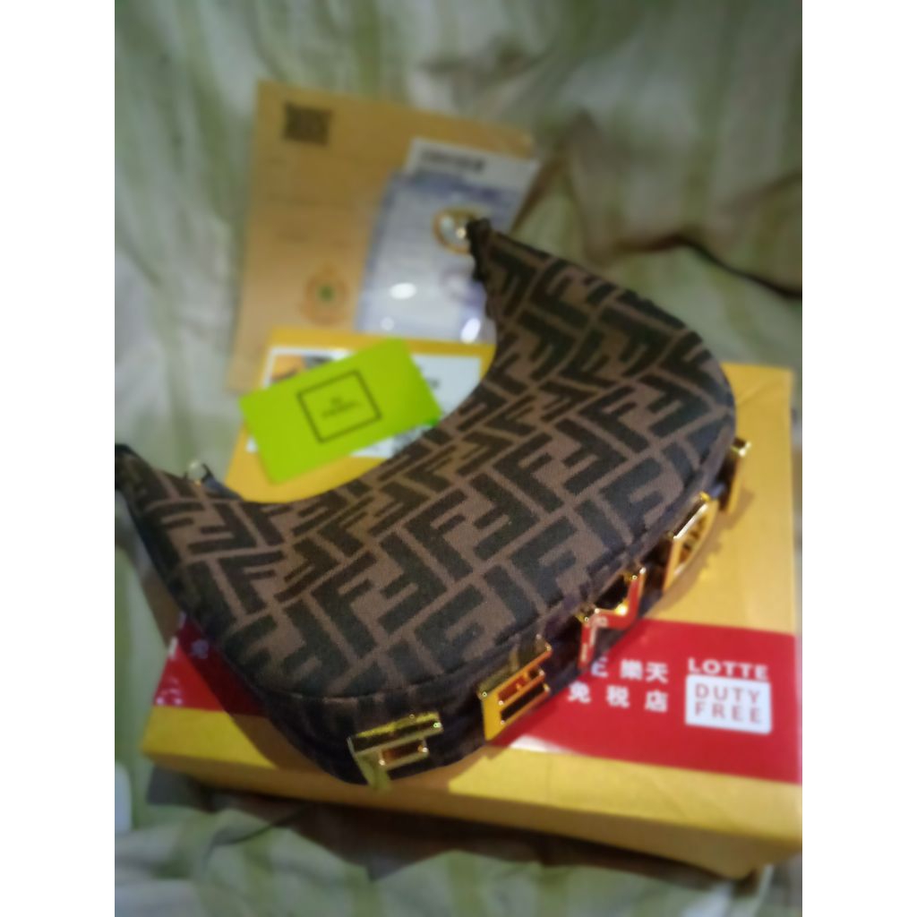 Tas fendi sebit vip premium +box full sertifikat