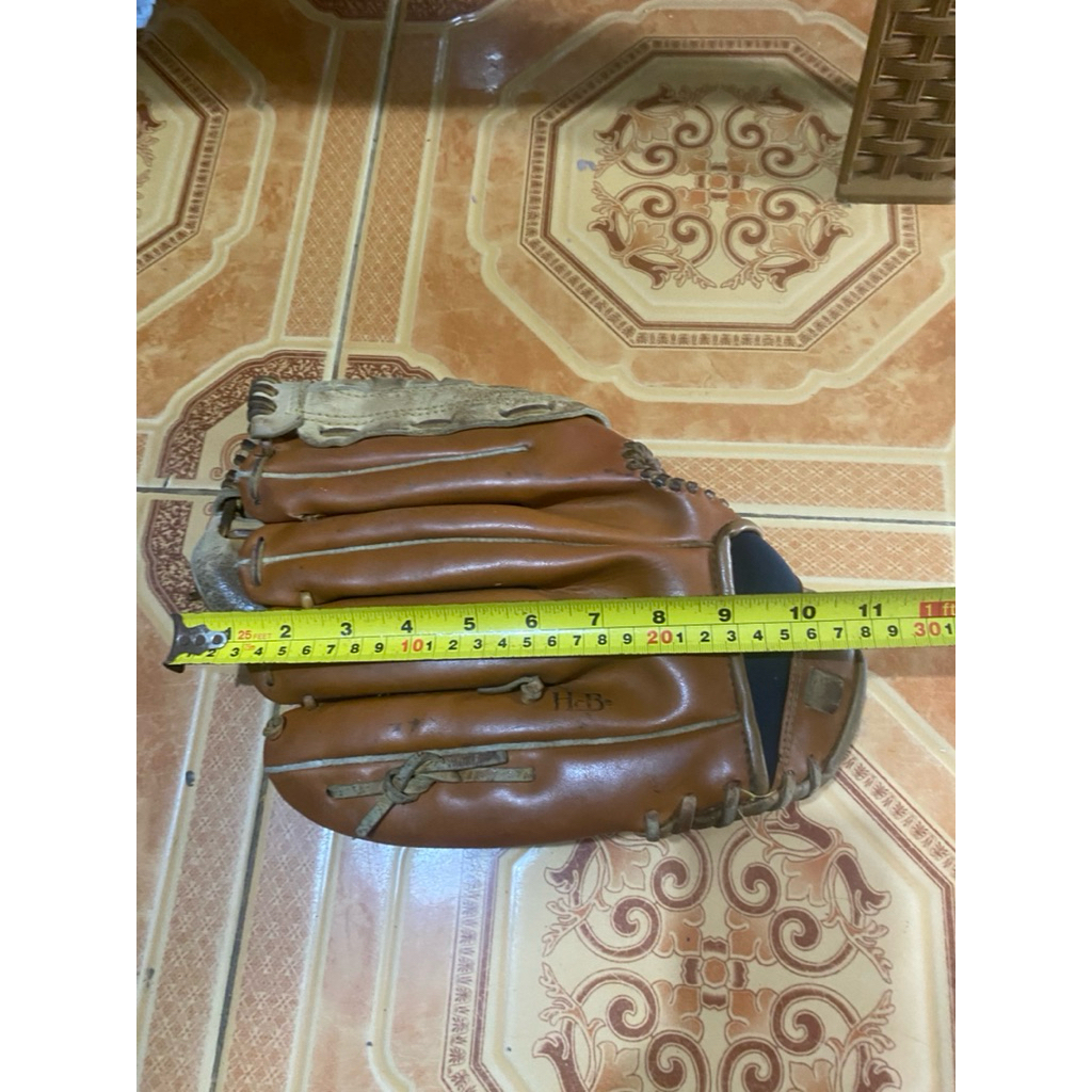 baseball glove louisville slugger