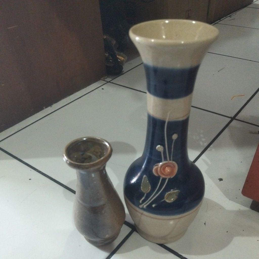 vas bunga bahan keramik,jumbo halus dan mini