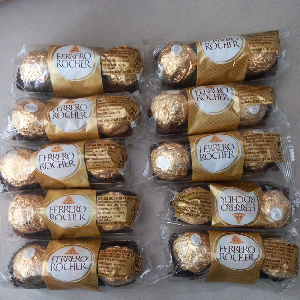 

FERRERO ROCHER ISI 1OPCS(1PCS BERAT BERSIH 37,5GRAAM =3PCS COKELAT , TOTAL 30 COKELAT)