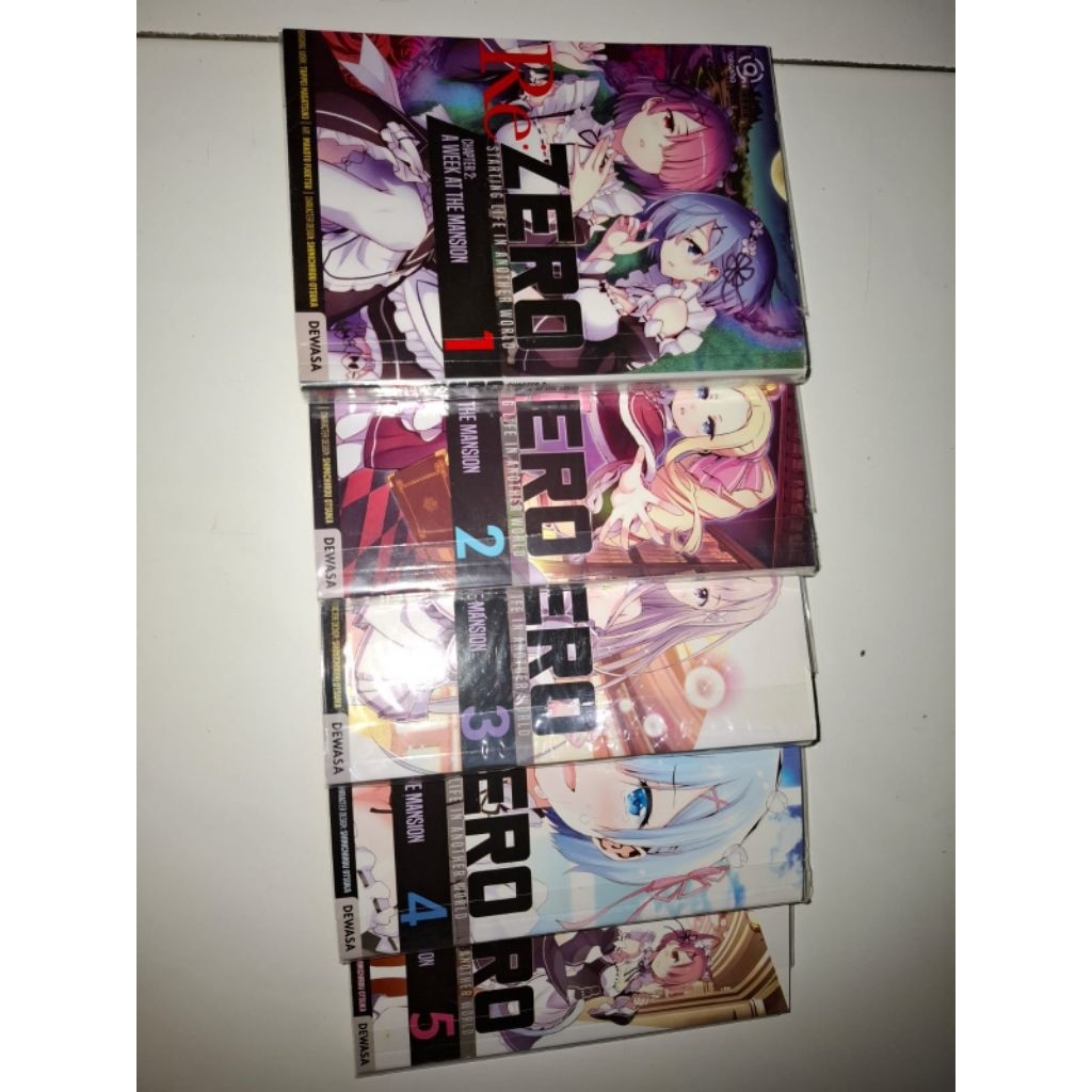 Komik Re:Zero Starting Life in Another World 1 - 5 (5 buku)