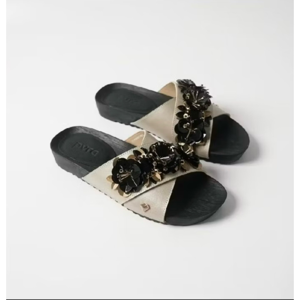 Preloved PVRA NEW CAVVAMI GOLD 40