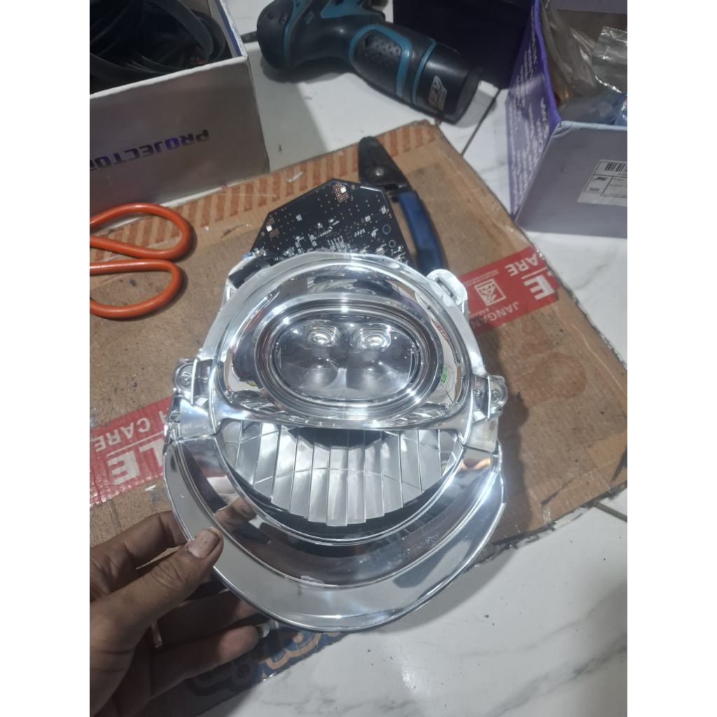 lampu reflektor dalam Scoopy new 2023