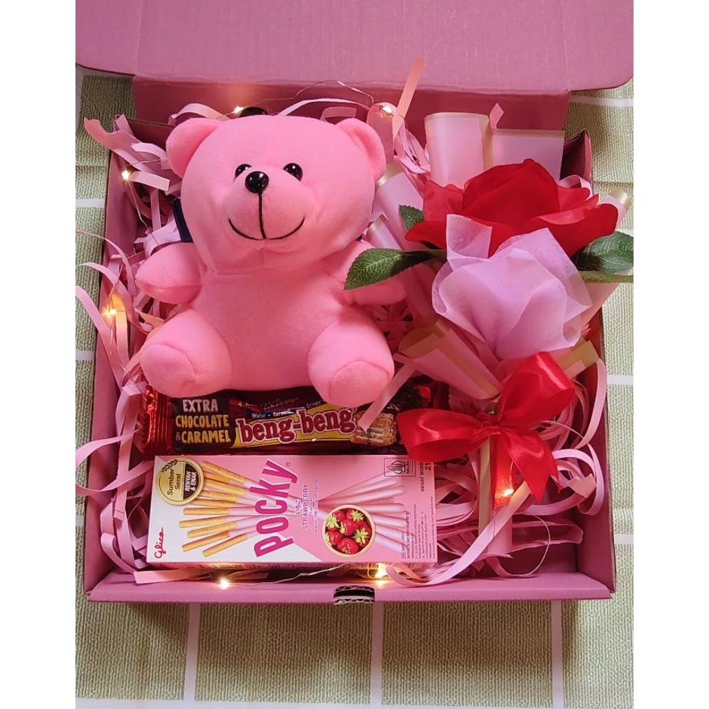 

Hampers Snack Box Gift Box Kado Pink Series Kado Valentine/wisuda/ulang tahun dll