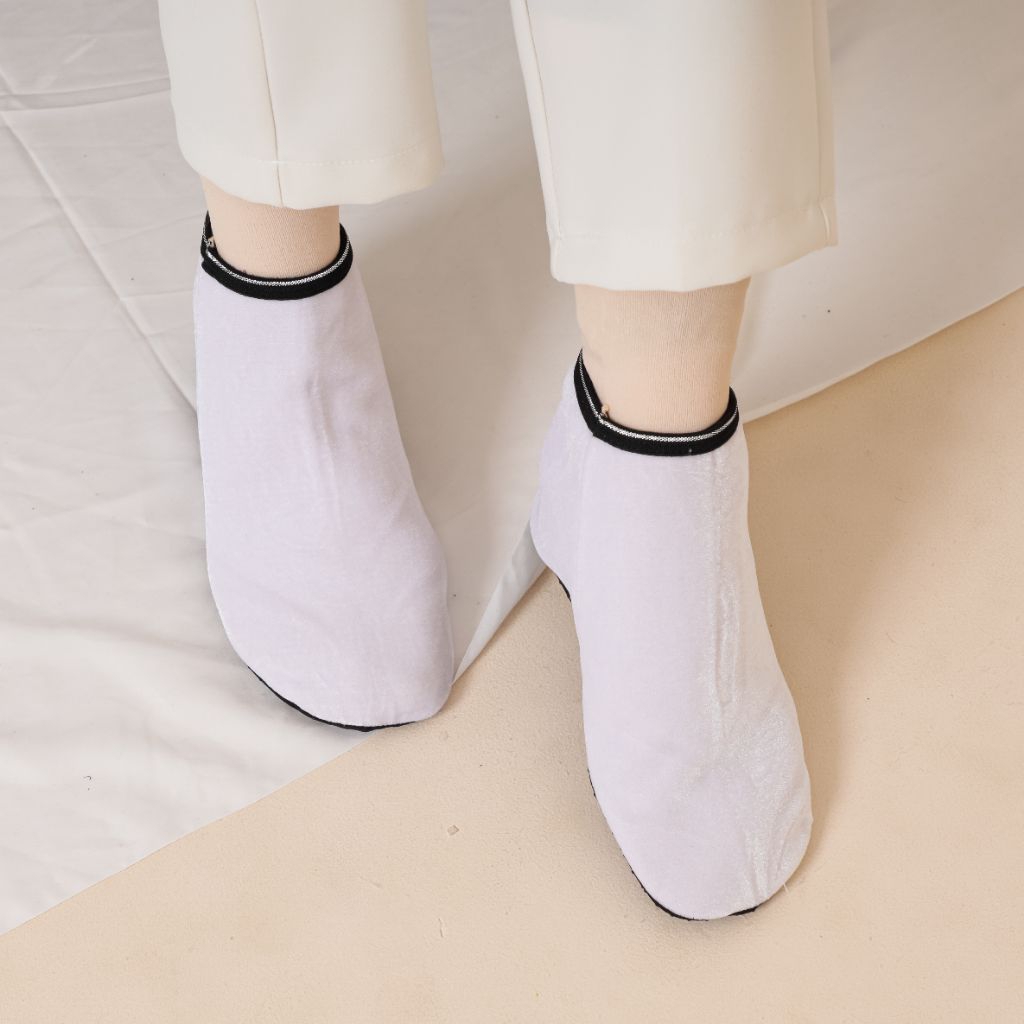 Kaos Kaki Tawaf Anti Slip Putih Polos Perlengkapan Umroh Wanita