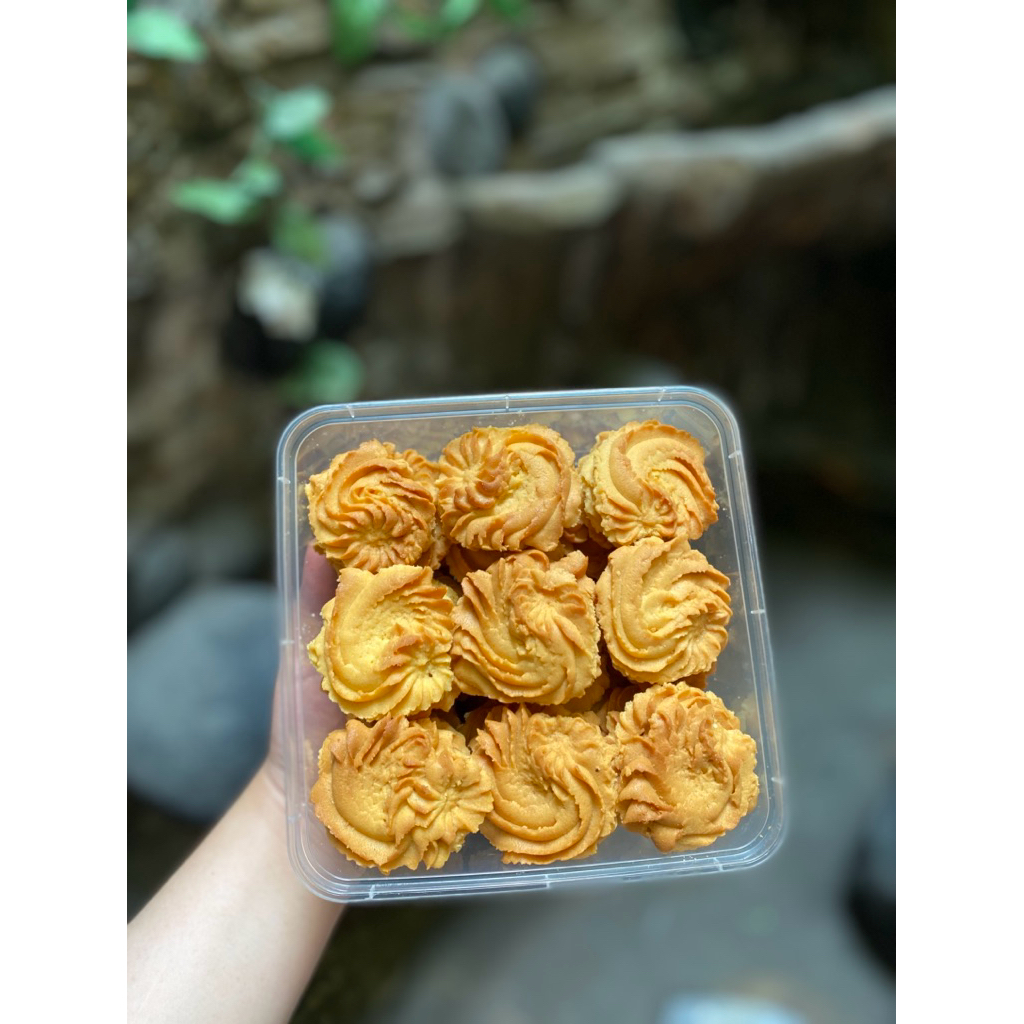 

KUE KERING BANKET MAWAR BUBILS