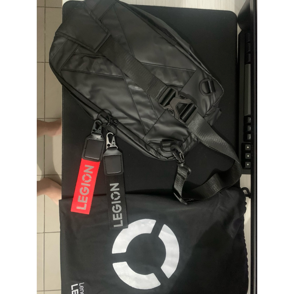 Tas lenovo legion untuk handheld