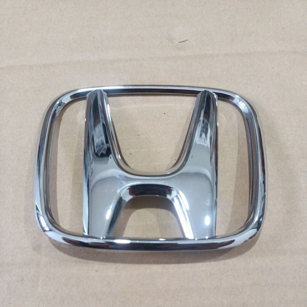 Emblem logo bagasi mobil Honda Brio Satya Original