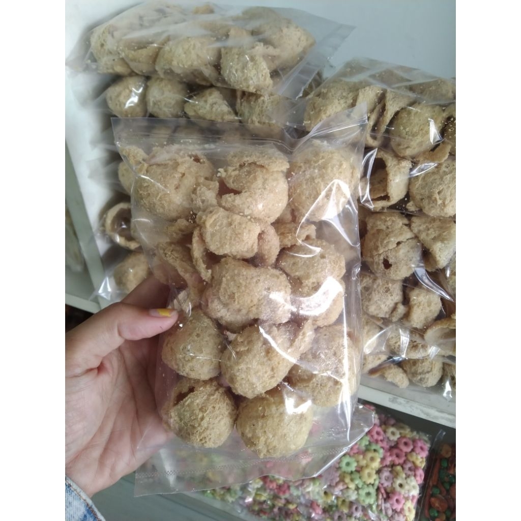 

Aneka snack "serba 3500" / cemilan camilan jajanan makanan ringan murah meriah 3500 / renyah gurih asin pedas manis / bebas pilih rasa / pusat oleh-oleh solo