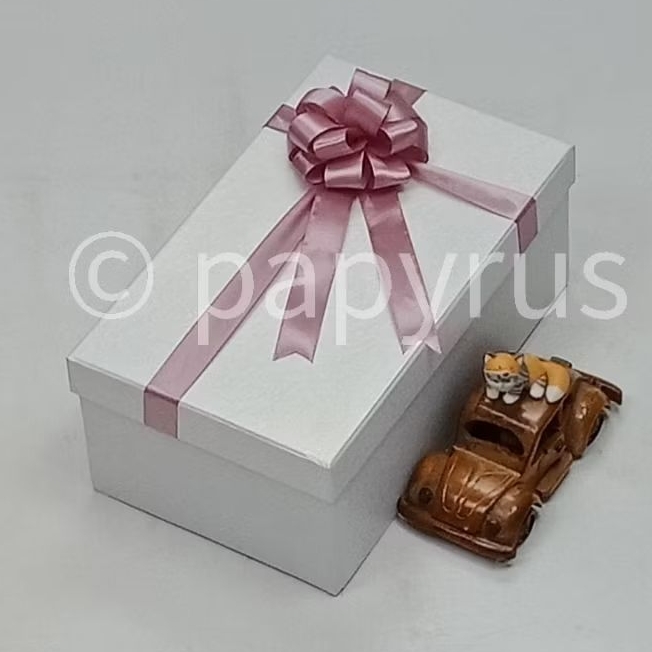 

Papyrus 15x25 tinggi 10cm Kotak Kado Gift Box Hardbox Hampers Hadiah V2