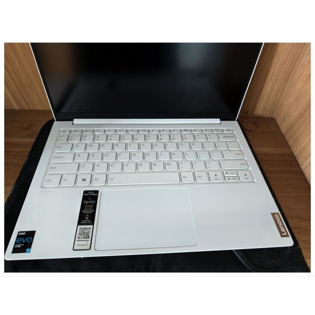Laptop Lenovo YOGA Slim 7i Carbon intel Core i7-1165G7 Ram 16 / 1TB SSD