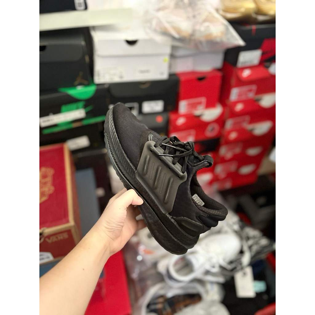 Adidas Xplr Boost Black
