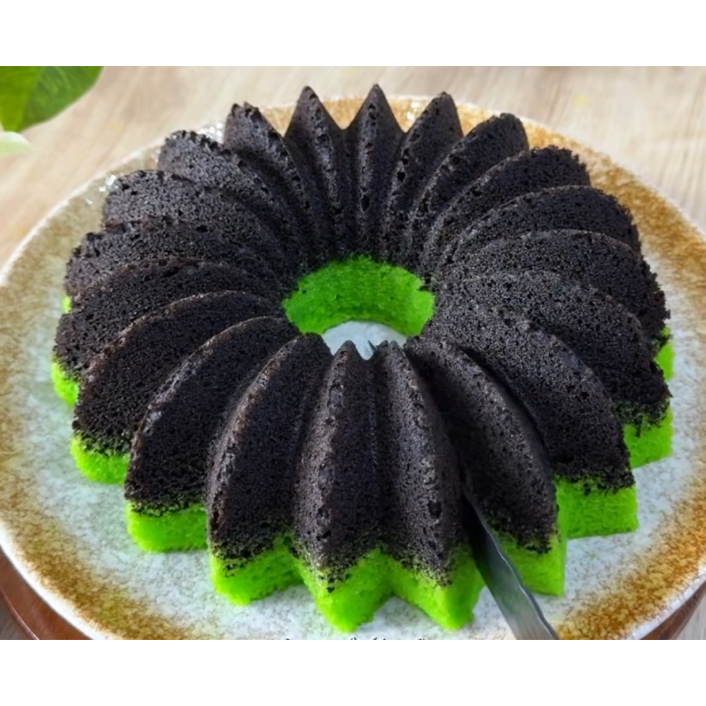

Bolu Ketan Hitam Pandan Keju Lumer