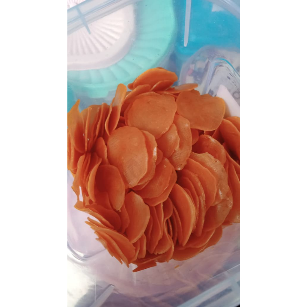 

Kerupuk /Kerupuk Merah/Kerupuk Mentah 500g