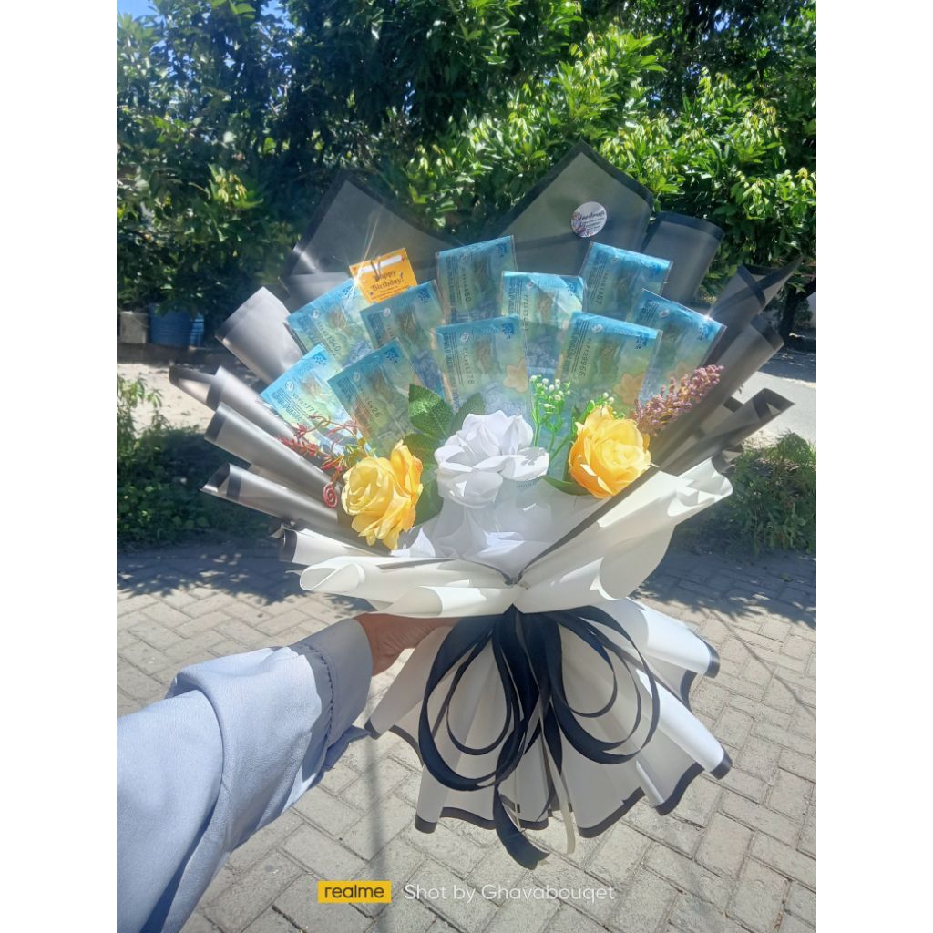 (BISA KIRIM HARI INI) BU10 Money bouqet pecahan 50ribu 10lembar/ buket uang/ buket wisuda