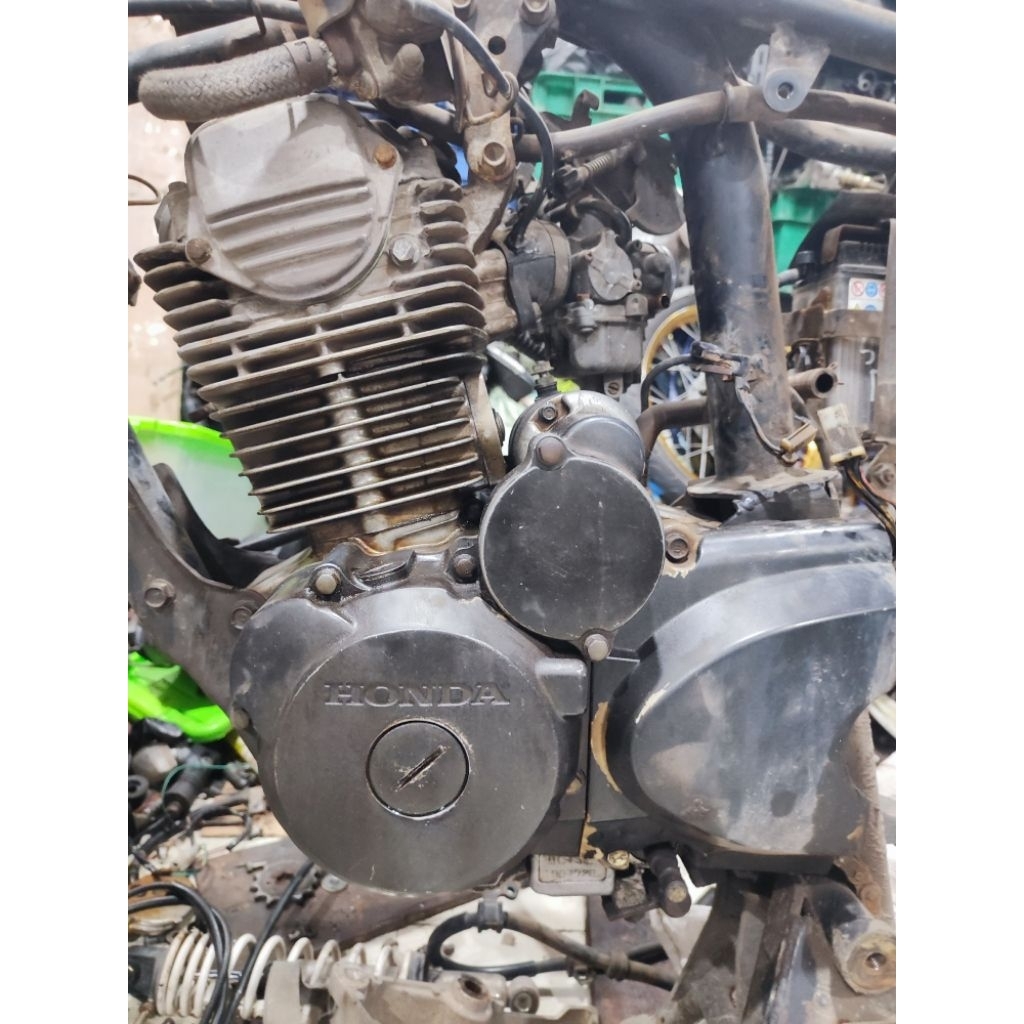 mesin set honda tiger revo 2011