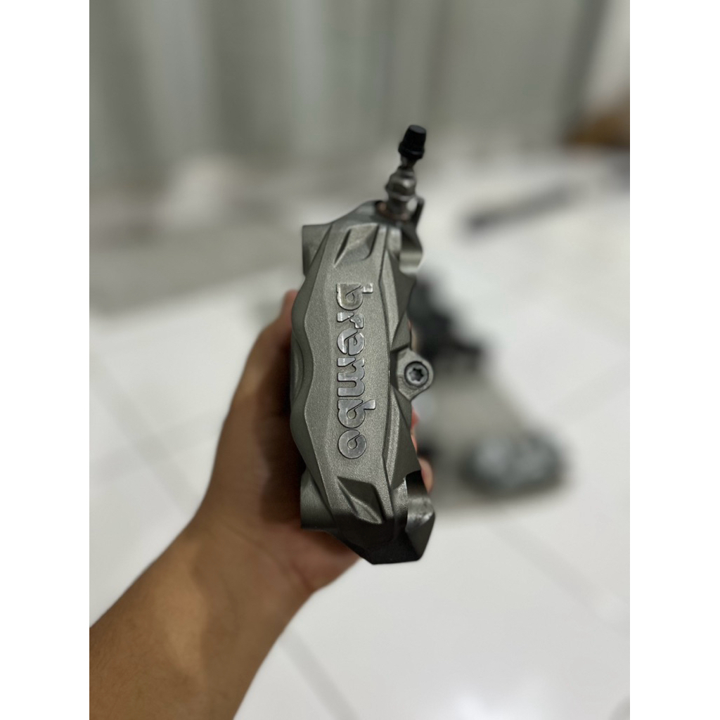 keliper Brembo M432 grey kiri original