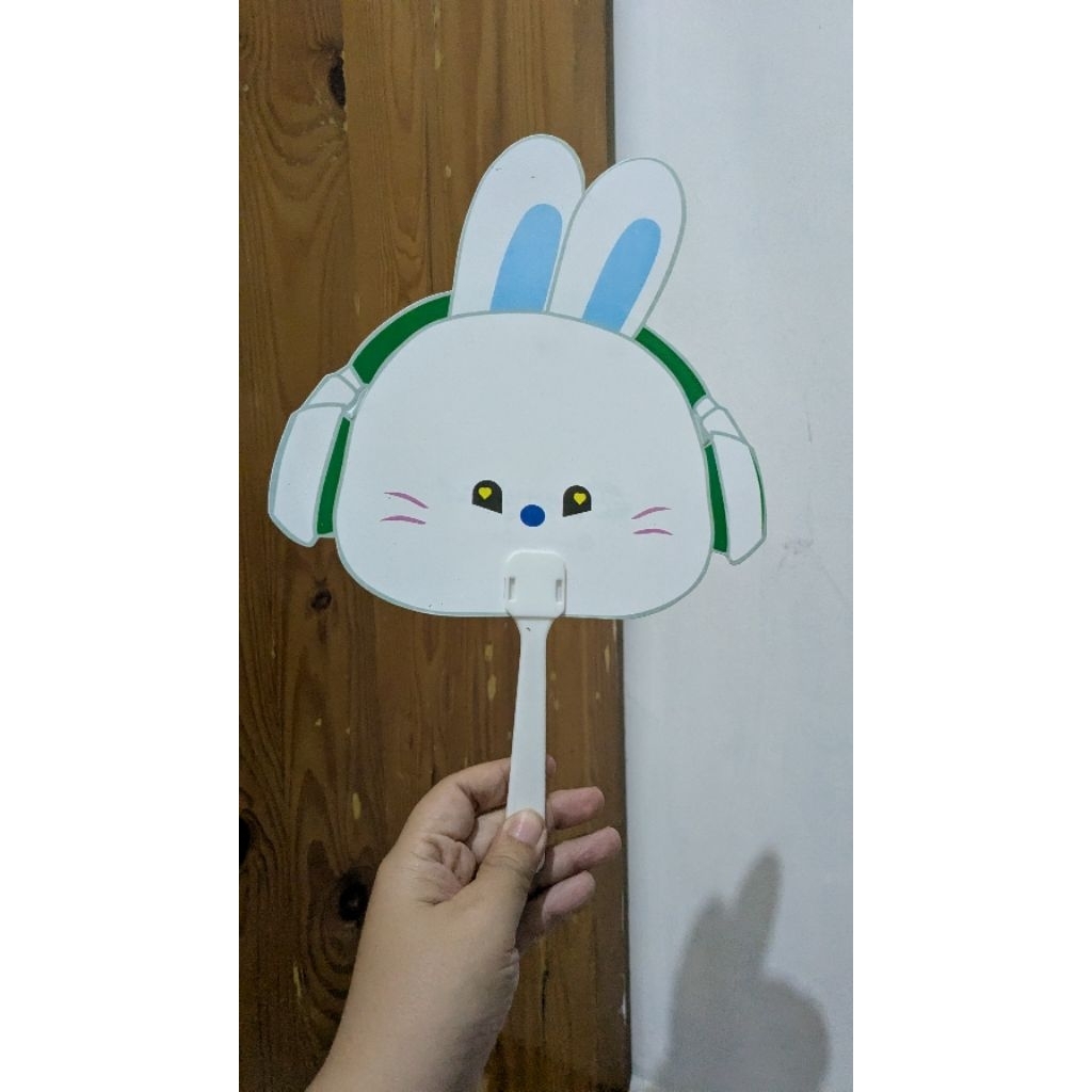 kipas newjeans new jeans bunnyland spotify Indonesia jakarta Hanni Hyerin kelinci bunnies