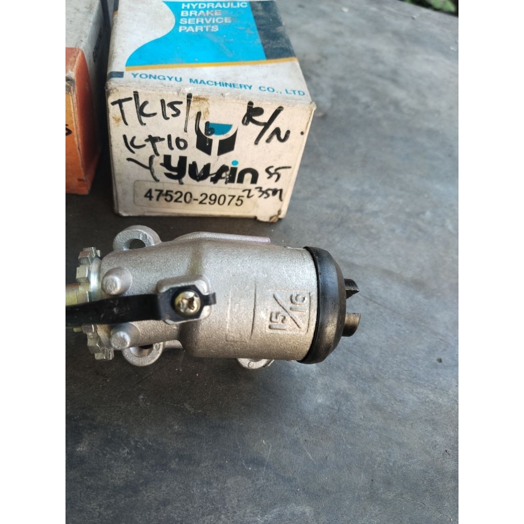wheel cylinder master rem roda depan kijang doyok buaya kf10 kf20 3k