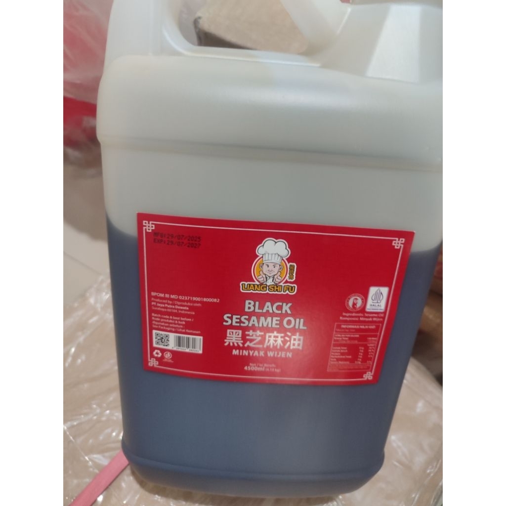 

Minyak wijen Liang shi fu murni 100℅ Grade A 600ml