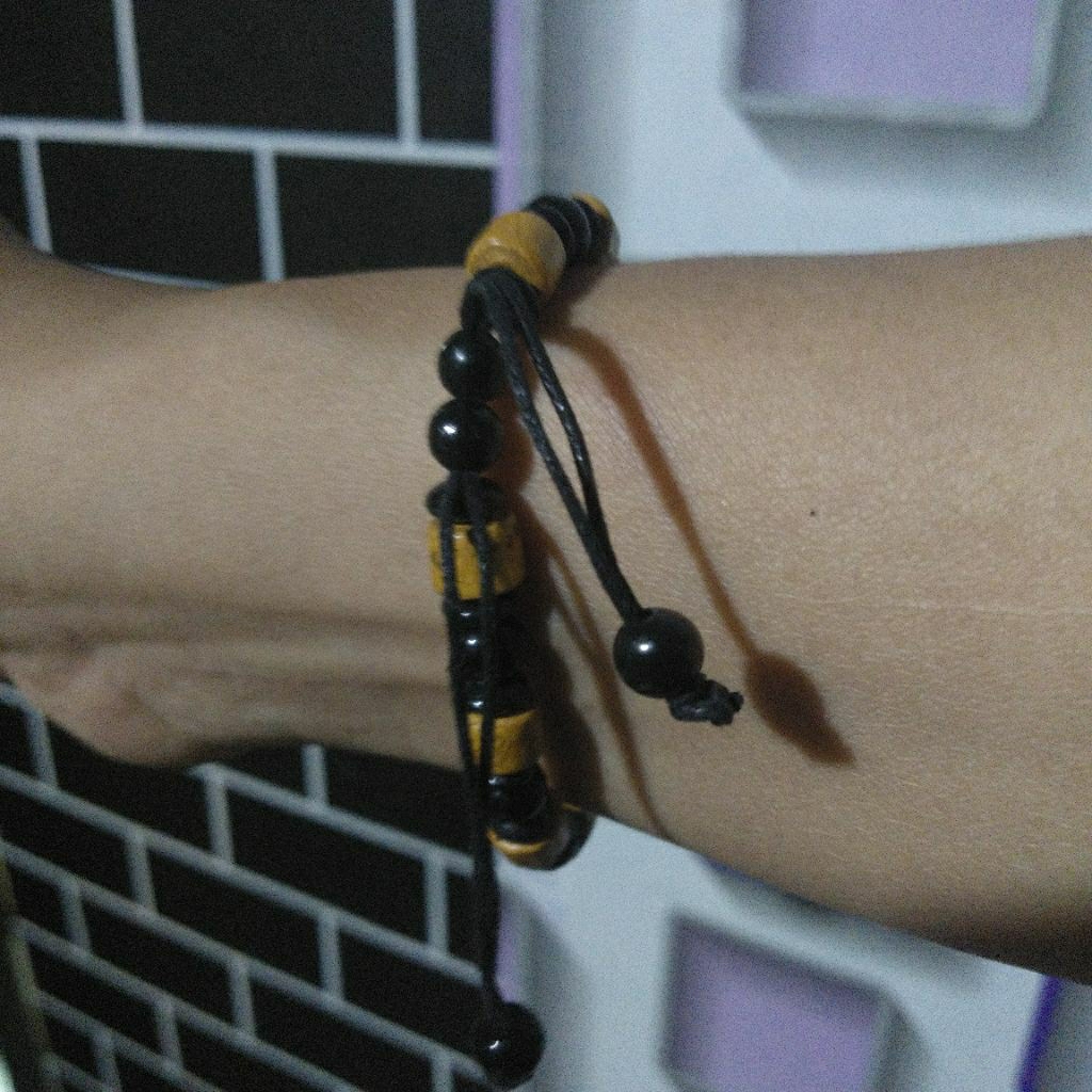 Gelang etnik manik