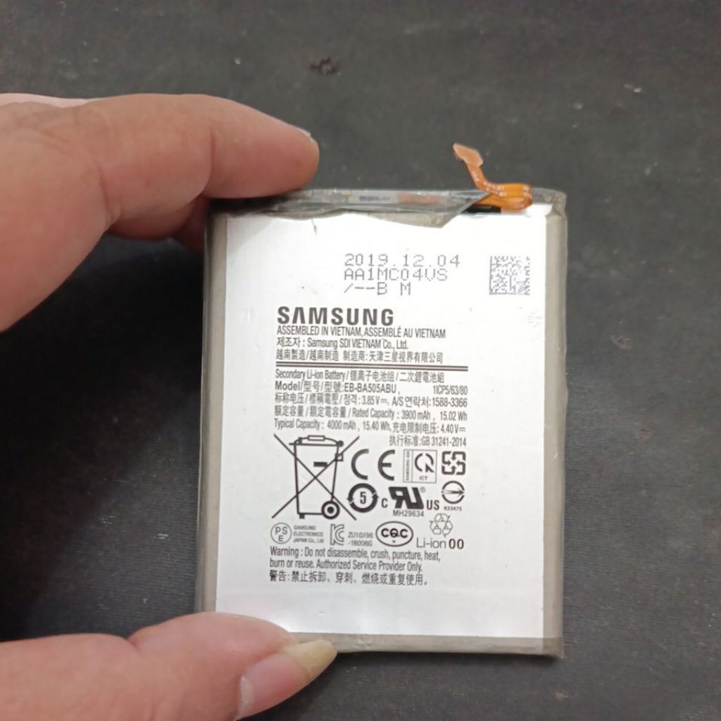 Baterai samsung A20 A30 A30S A50 A50s / EB-BA505 original copotan bekas berkualitas