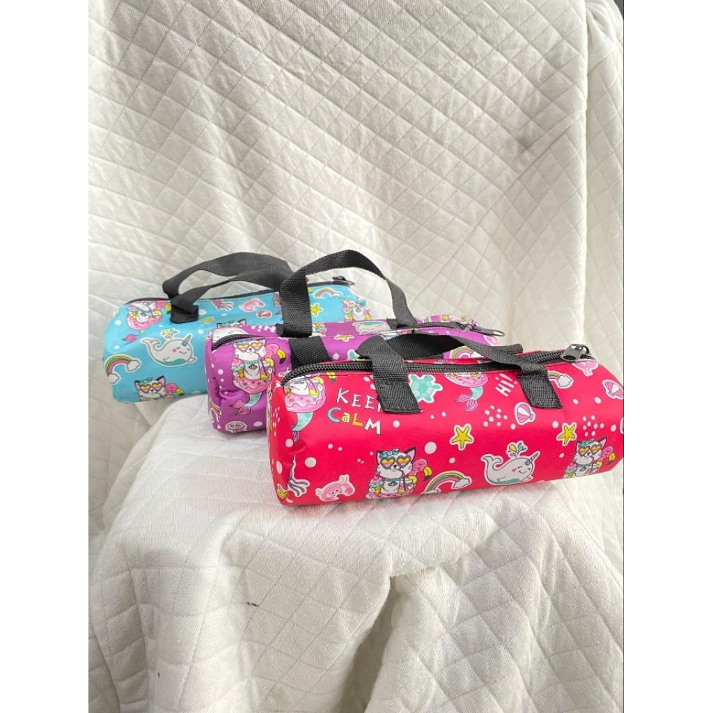 

TEMPAT PENSIL CUTE 2 TALI