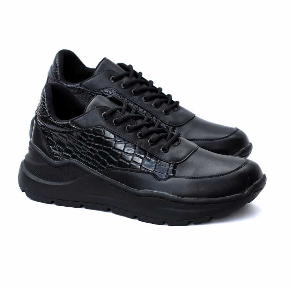 Sepatu Pria Sneakers Ukuran Besar 39-45