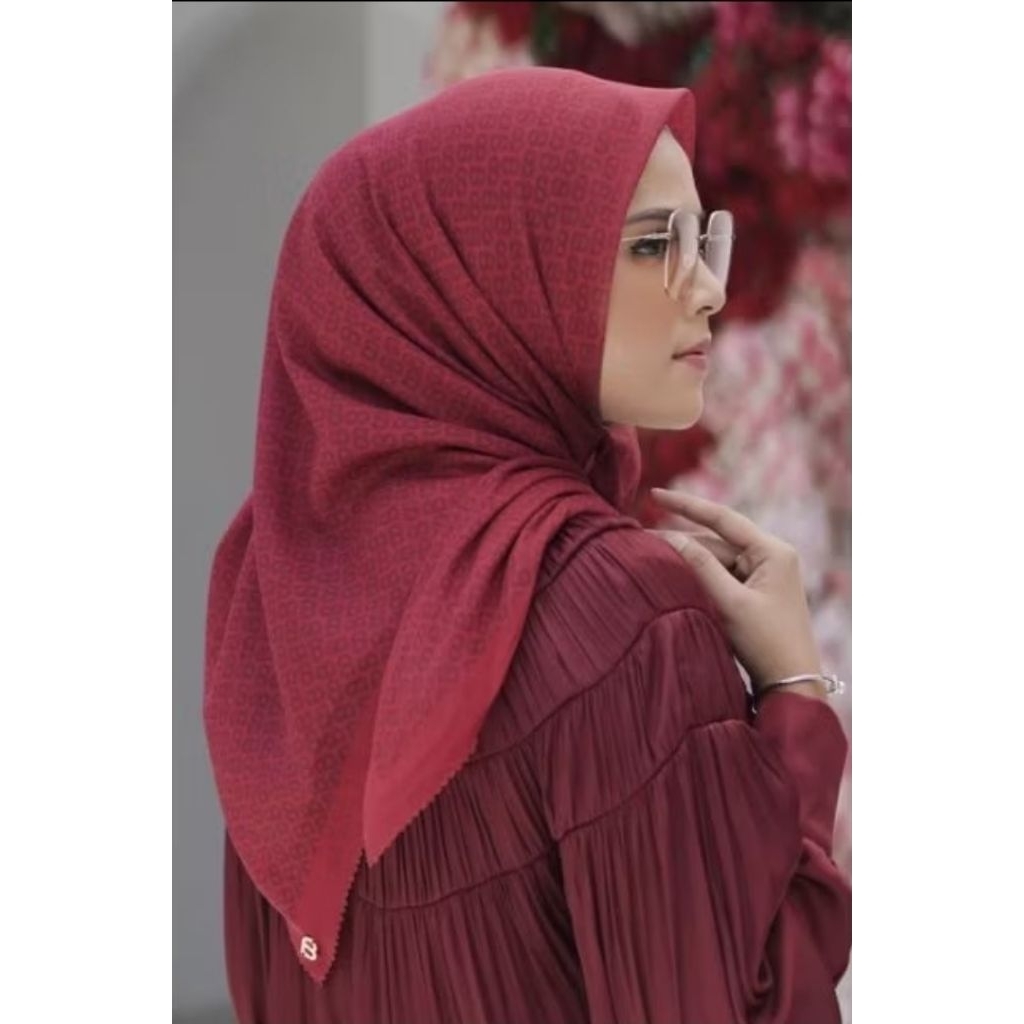PL BUTTONSCARVES TAPIS SERIES IN RED