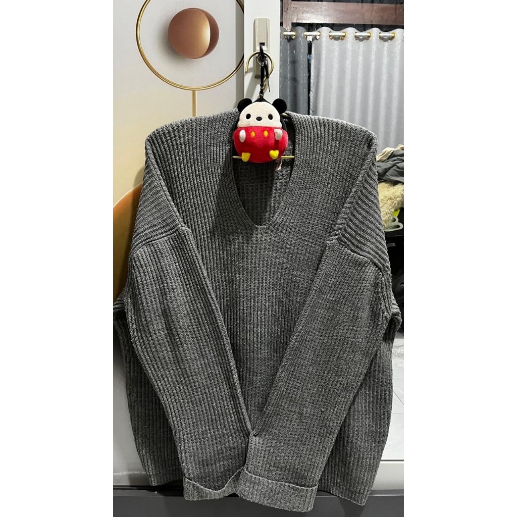 Loilok Sweater Rajut Preloved