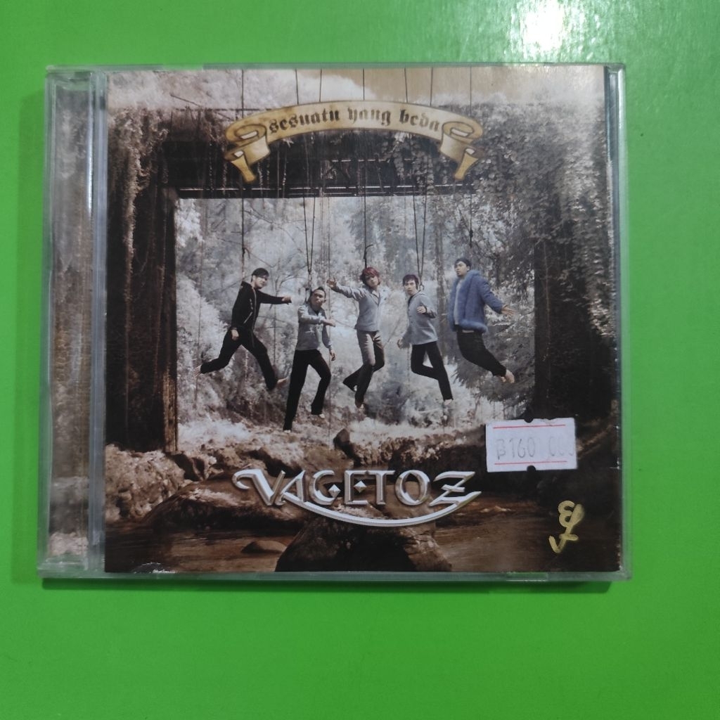 CD Original VAGETOZ Sesuatu Yang Beda