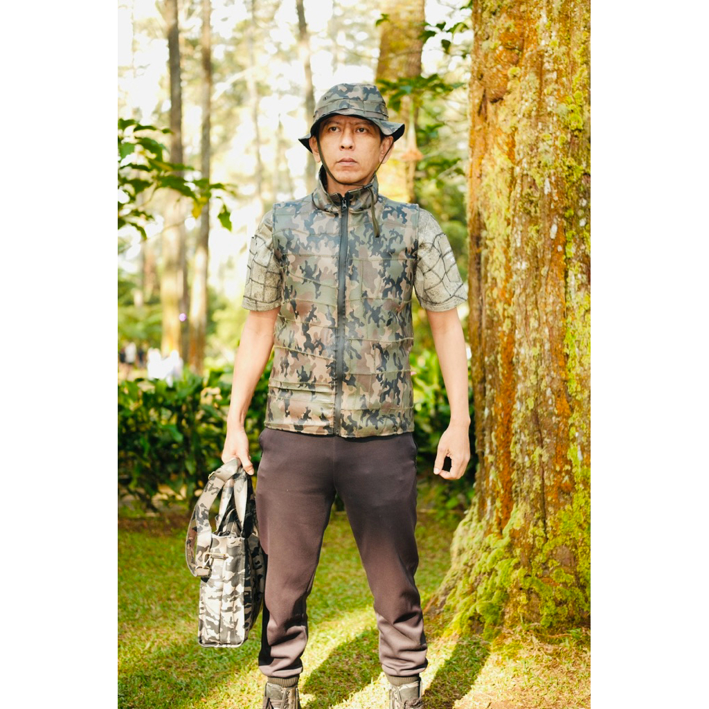 Stelan Paketan Vest,Rompi,Topi Rimba Motif US Army