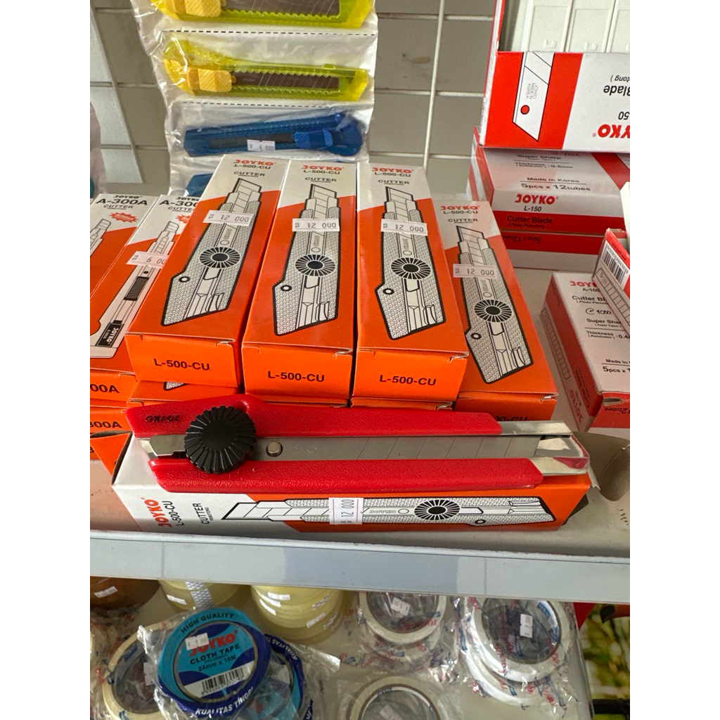 

JoykoCutter/AlatPotong