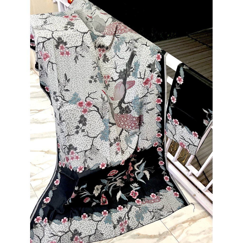 Sutra Paris Klasik Set Selendang