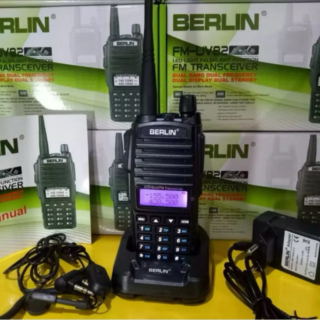 HT BERLIN UV82 DUAL BAND VHF DAN UHF