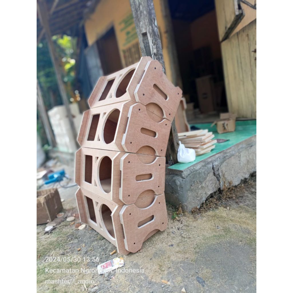 Box speaker 10 inch line array bahan 12 mm Semi meranti