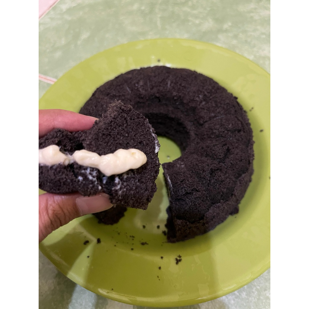 

Bolu ketan hitam keju lumer