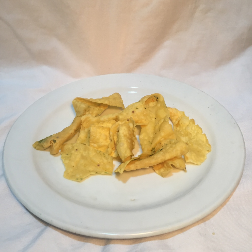 

Keripik pangsit enak gurih 250g Kanoha Snack