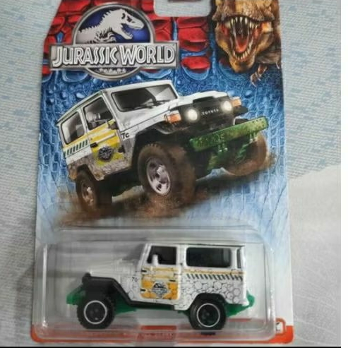 matchbox 2015 Toyota land cruiser fj40 Jurassic world hardtop putih white bkn Rover defender