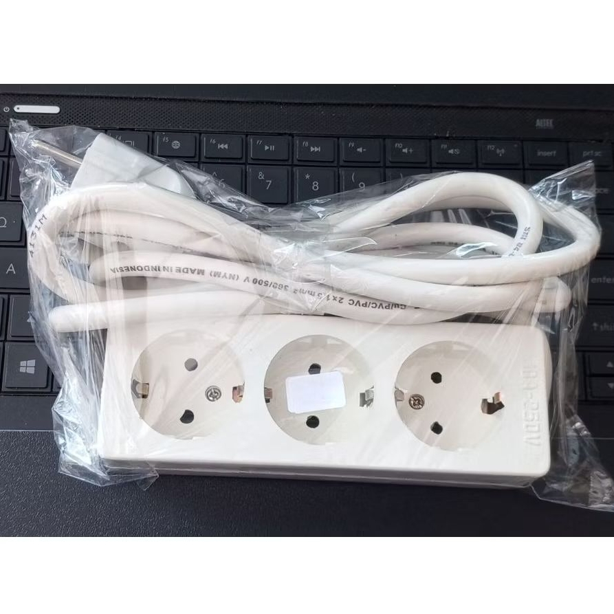 Kabel Roll Stop Kontak Terminal 3 Lubang