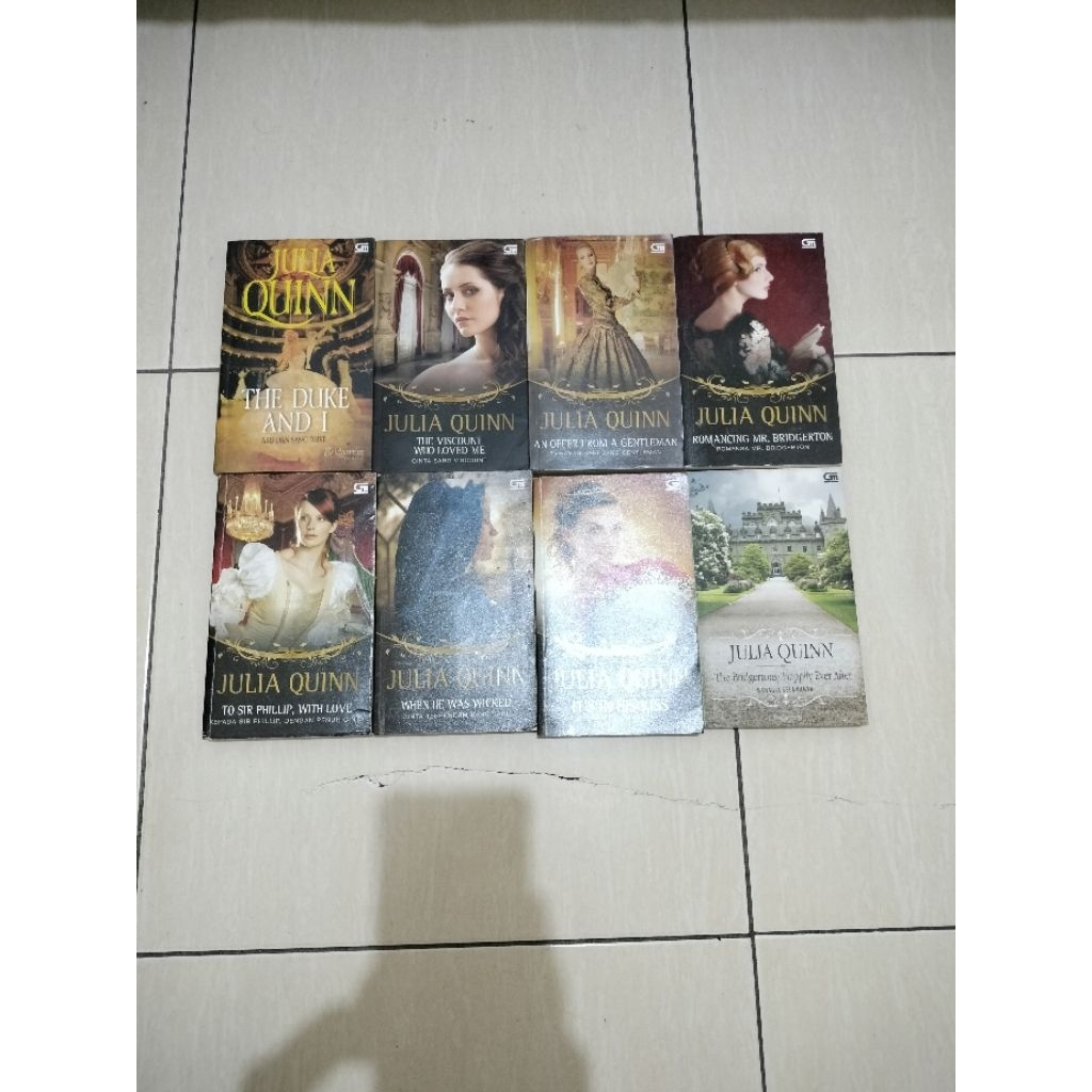 JULIA QUINN-BRIDGERTON FAMILY SERIES.