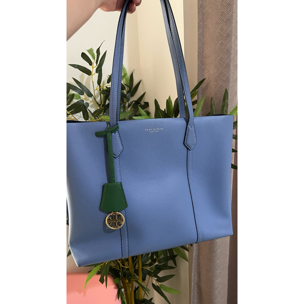 Preloved Tas TB - Tory Burch Perry Pebbled Leather Triple Compartment Tote Bluewood.